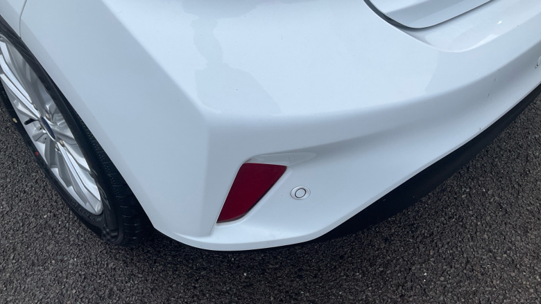 Ford Focus 1.0 EcoBoost Hybrid mHEV 125 Titanium Edition 5dr Petrol Hatchback